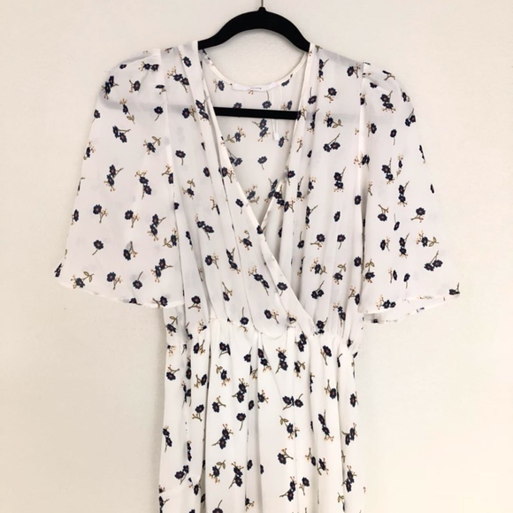 Flowy White Maxi Dress Floral Print Asymmetrical - Picture 1 of 8